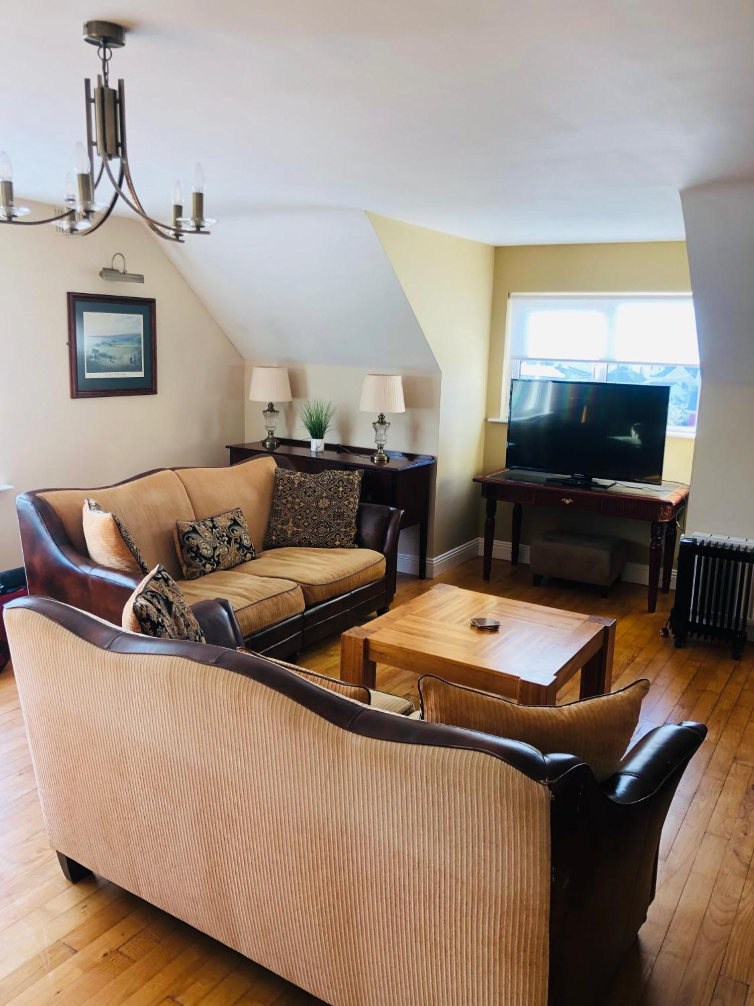 Lehinch Lodge اهينتش الغرفة الصورة